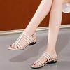 Atmungsaktive Sommer Flache Ferse Weiche Sohle Mode Große Ferse Sandalen Weiche Damen Lack Leder Hohl Sommer Damen Schuhe Outdoor Frühling