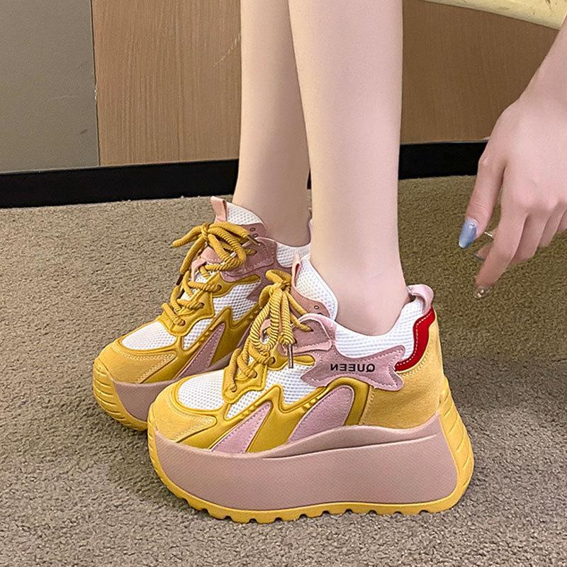 Thick-soled heightened lightweight sports small casual dad shoes women's 2025 autumn new popular thick-soled high-top shoes