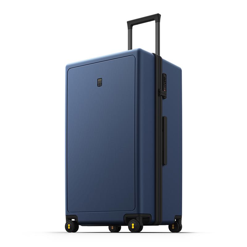 LEVEL8 Traveler Series 26-inch PC Hardside Luggage
