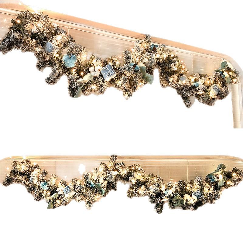 Snow-Dusted Christmas Rattan Wreath for Doorway & Window Decoration