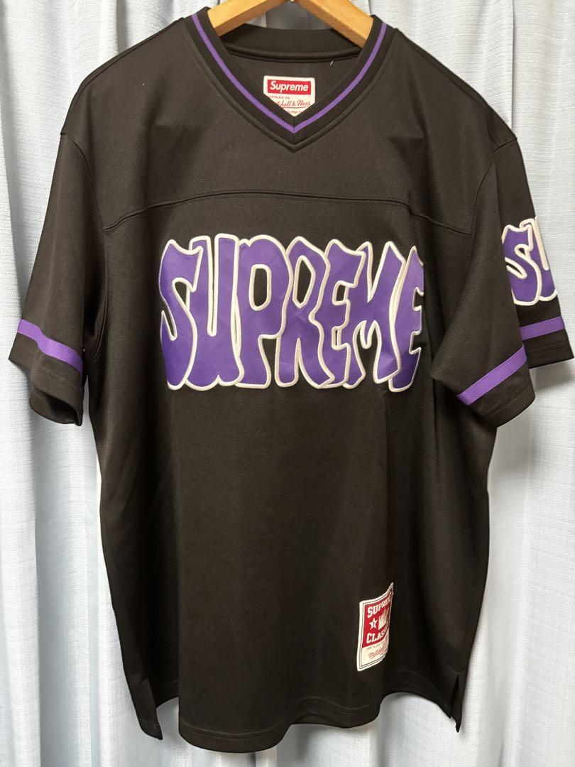 

[USED] Extremely rare! TWICE Jihyo wears this Supreme T-shirt in black (Model L)