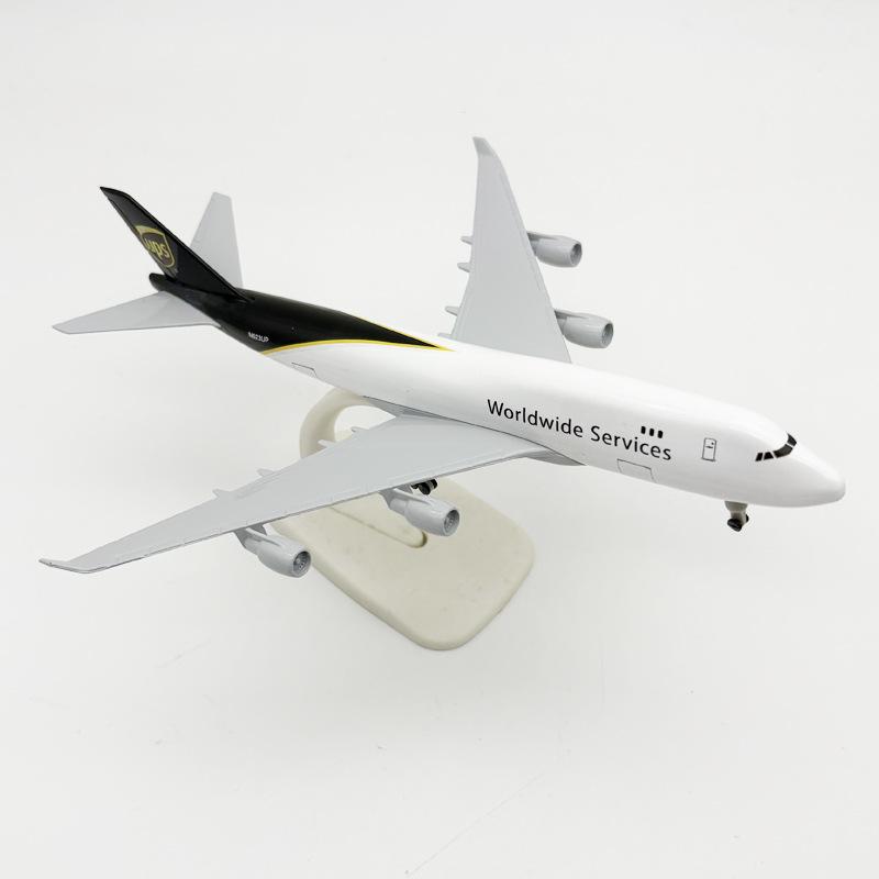 1/300 Scale New 20cm UPS Cargo B747 Toy Airplane Model Metal Diecast Airplane Model with Stand for Collections Display or Gift