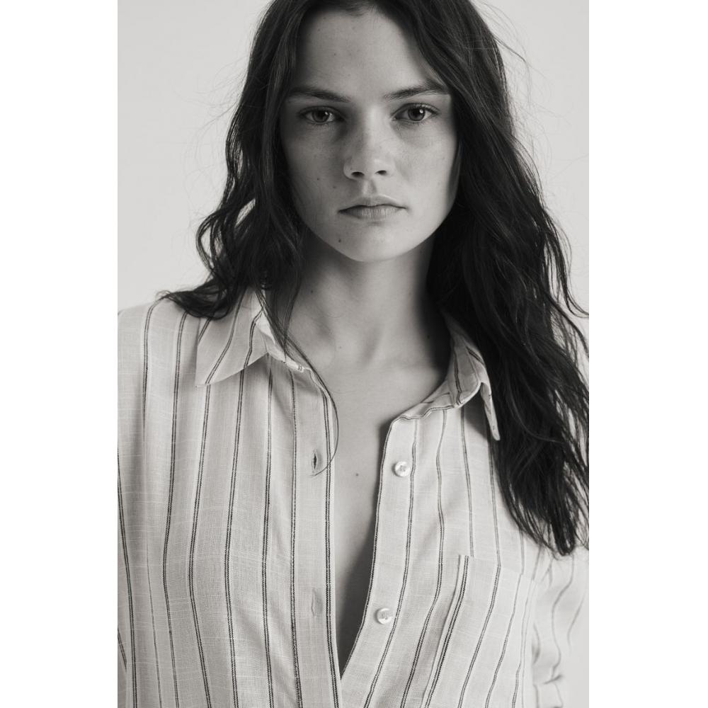 

Рубашка из смесового льна HM светло-бежевая полоска