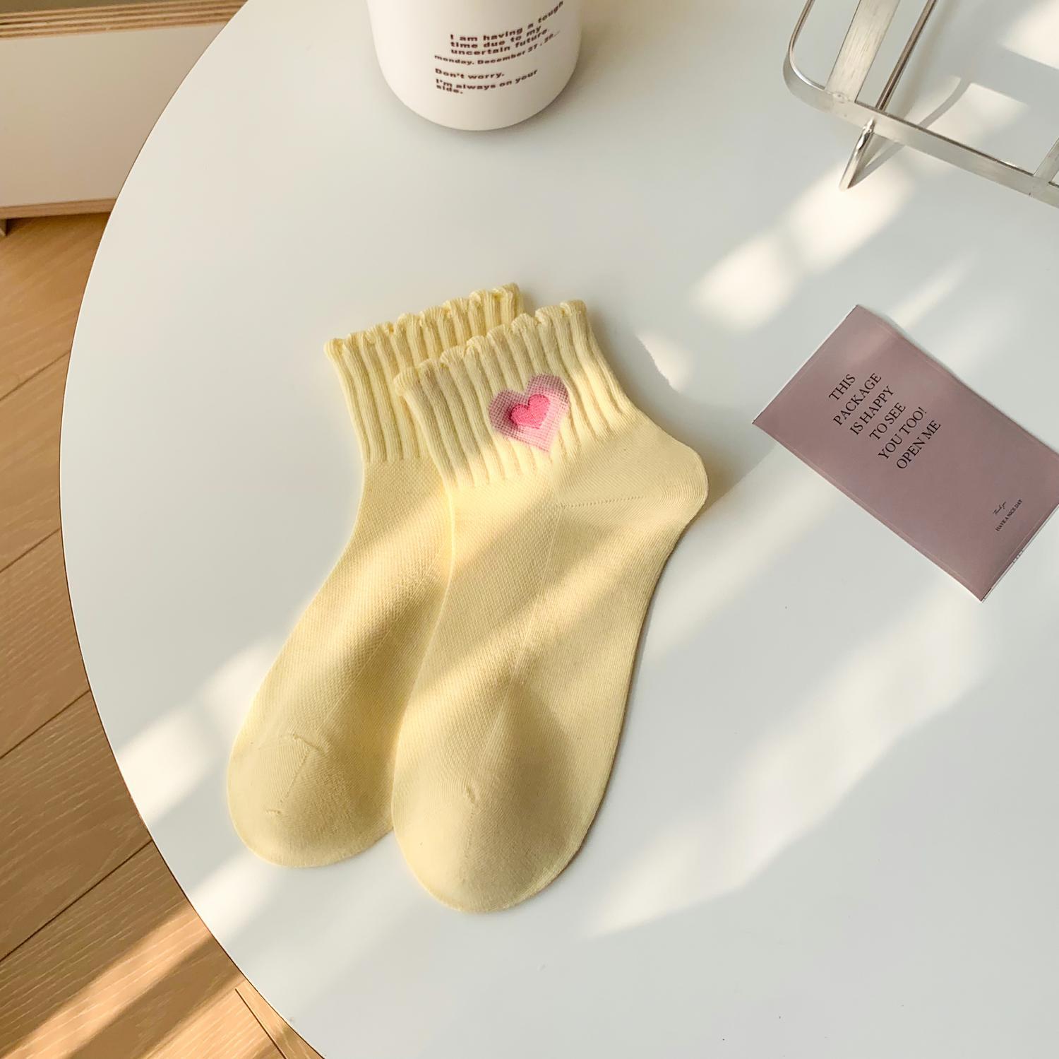 

Милые носки с вышивкой в виде сердца, женские ажурные сетчатые тонкие дышащие короткие носки с низкой трубкой JK Lolita Sweet Girls Kawaii женские носки EUR 34-39 жёлтый