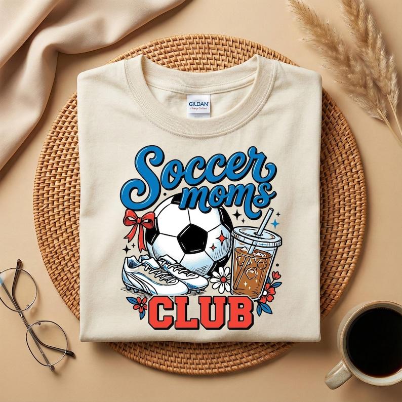 Soccer Moms Club T-Shirt, Retro Groovy Soccer Mom Graphic Tee, Cute Game Day Shirt, Gift for Soccer Mom M
