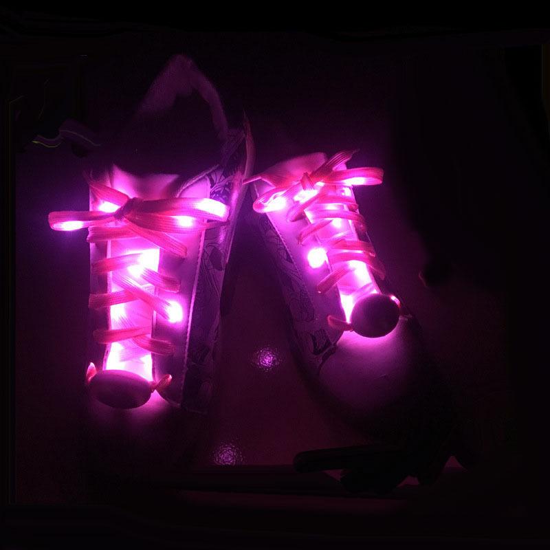 2 st LED Sport Lysande Skosnören Lysande Skosnören Runda Flash Light Skosnören Batterier Ingen Knytning Lata Skosnören Festdekoration