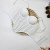 Corsés, ropa de mujer moderna y elegante