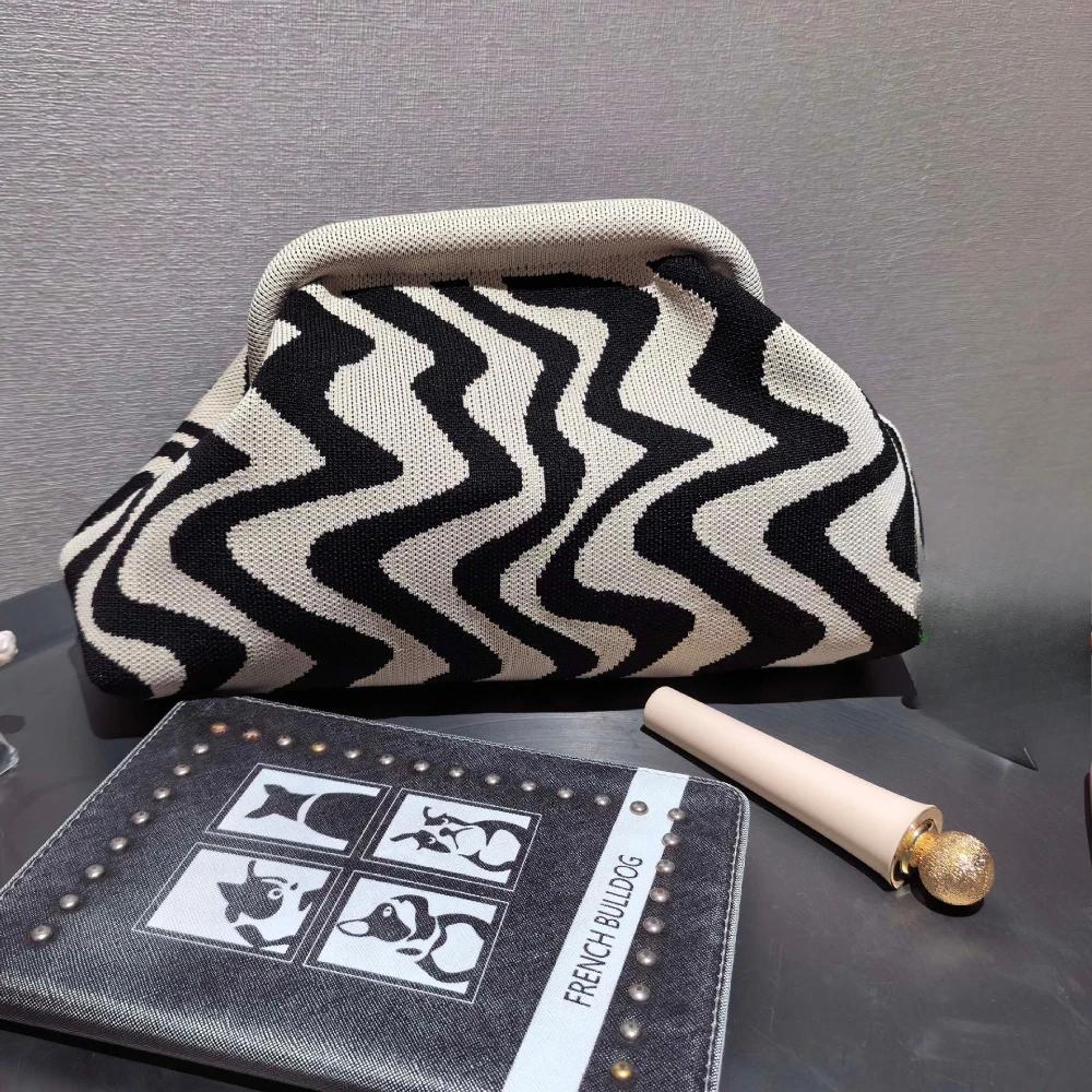 Ladies Beach Shoulderbag Vintage Letter Crochet Knitted Tote Crochet Cord Fabric Shopping Bag Unclosed Unlined Purse