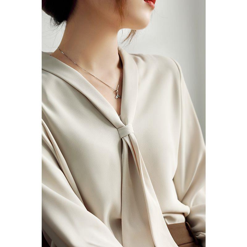 2025 Spring/Autumn Women's Chiffon Blouse: Elegant White Shirt with Flowing Ribbon for Professional and Interview Wear