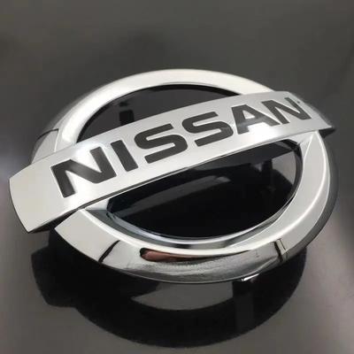 ABS Bil Framkåpor Bagageutrymme Silver Emblemkåpa för X-Trail Qashqai Tiida Teana Livina NV200 NP300 Sentra Altima Versa Micra