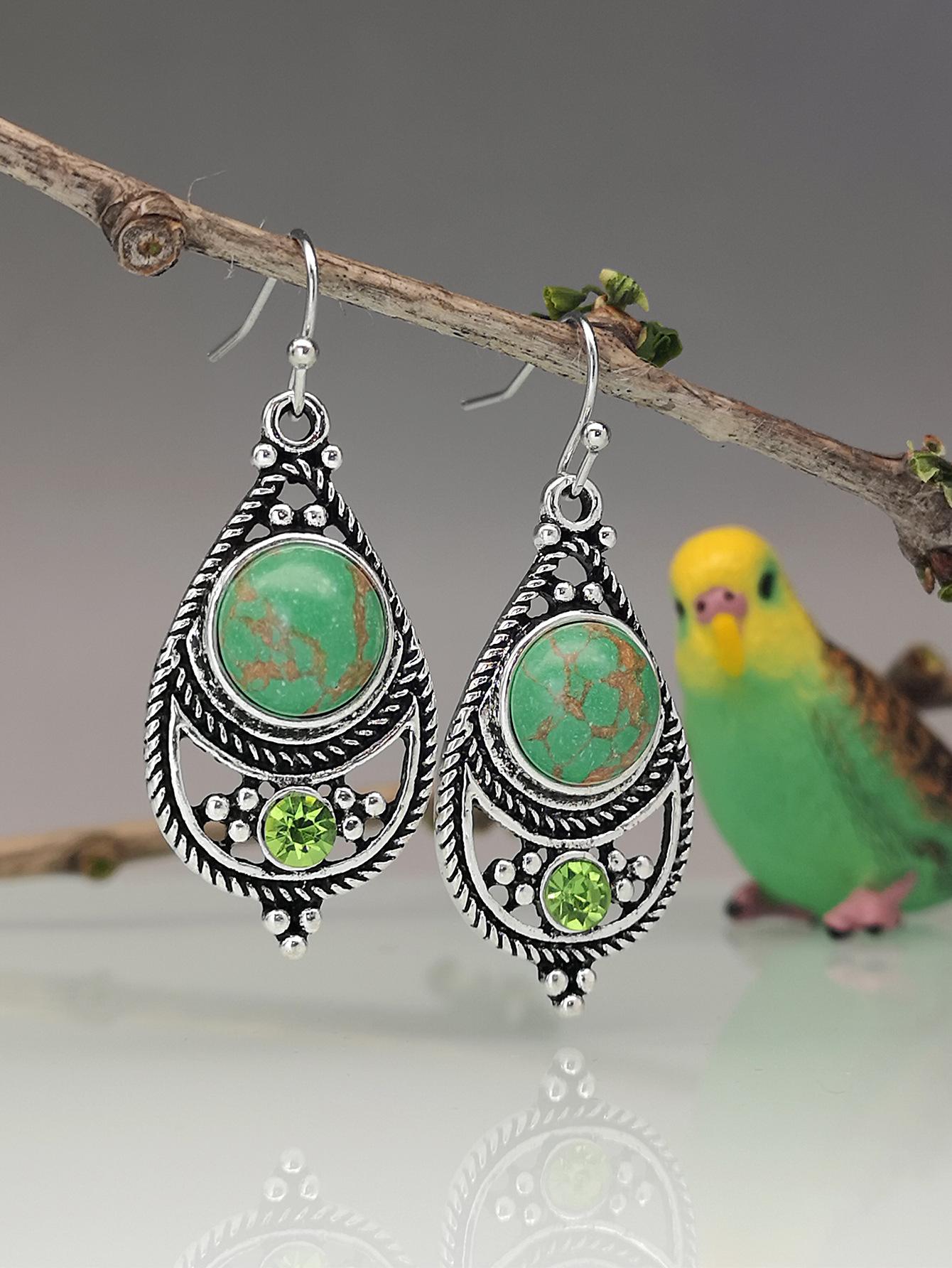 

Rongyu wih new plated retro Thai silver dragon crystal turquoise earrings, European and American fashion diamond-encrusted court ear jewelry