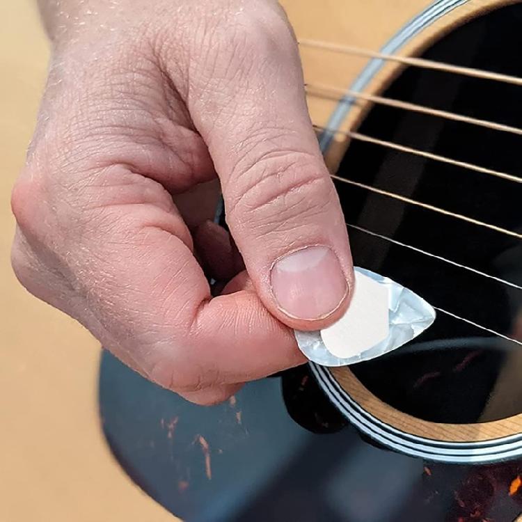 16Pcs Antiskid Pick Grip Silicone Sticker Clear Guitar Pick Sticker Pick Grip