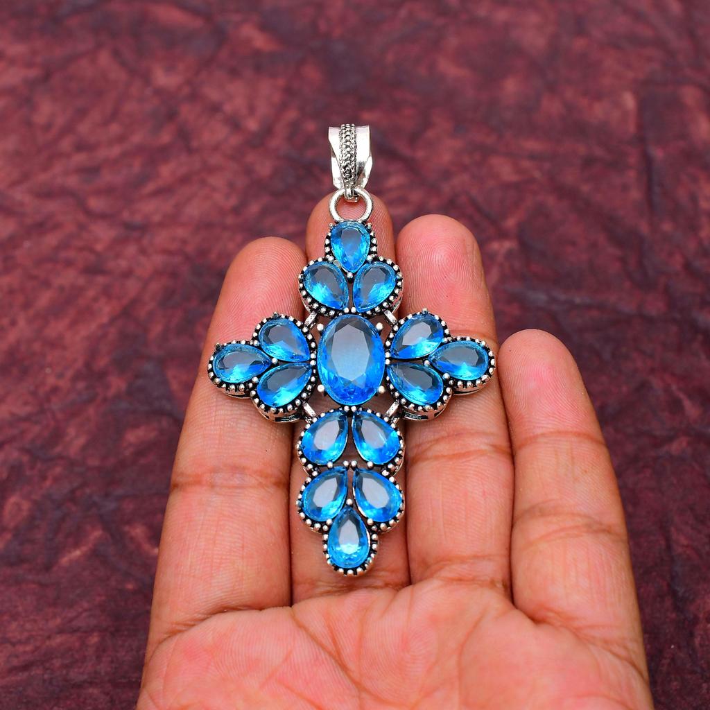Awesome Blue Topaz Gemstone Pendant: 925 Sterling Silver Handmade Pendant Necklace Jewelry