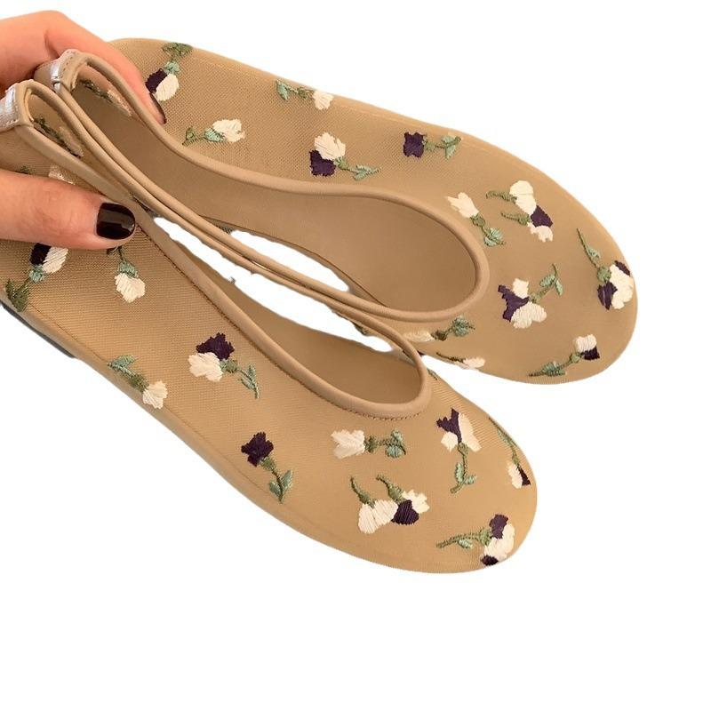 Fashion New Designer Flower Embroider Lace Flat Shoes Woman Soft Bottom Breathable Ballet Flats Round Toe Floral Moccasins Women 2025