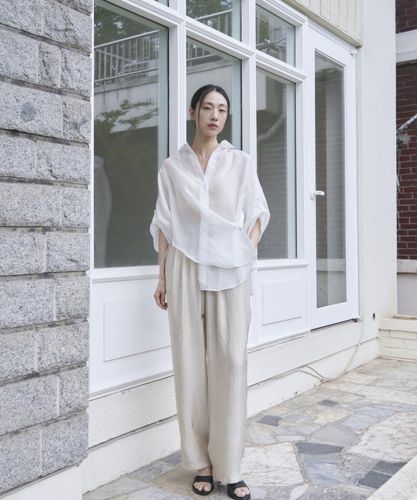 Eima Noir See-Through Blouse_3Color