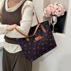 New Shoulder Bag Personalized Fashion Simple Tote Bag Trendy Casual Commuter Bag Women