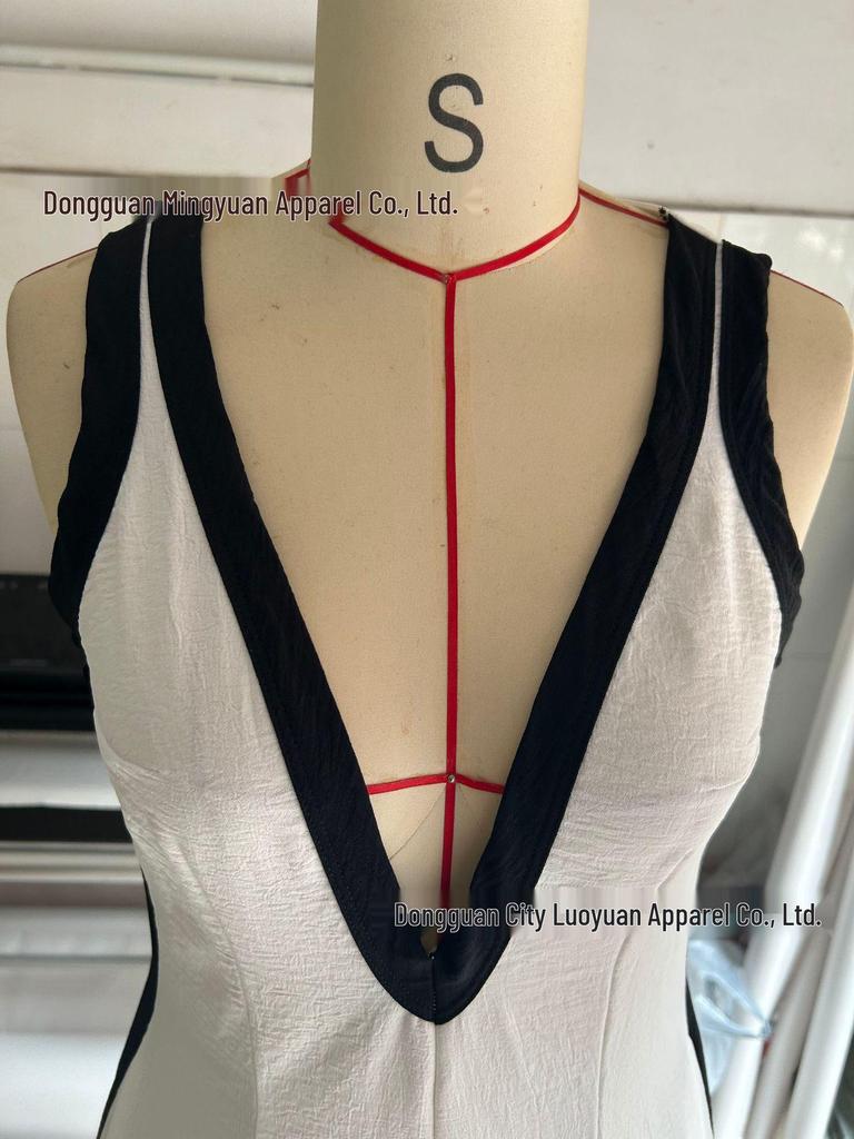 2026 Summer Women's V-neck Sleeveless Color Block Strappy Wide-leg Jumpsuit