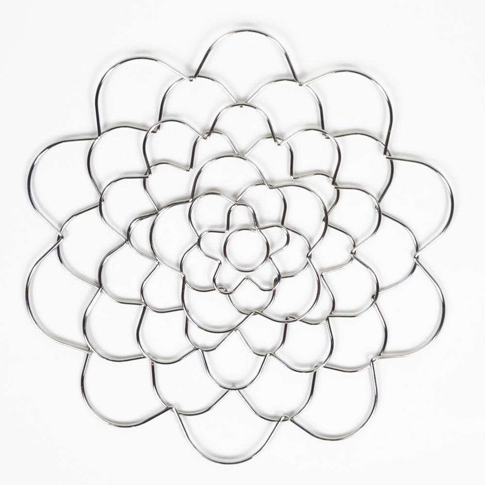Foldable Metal Laser-Cut Floral Arrangement Grid – Trending Flower Arranging Aid
