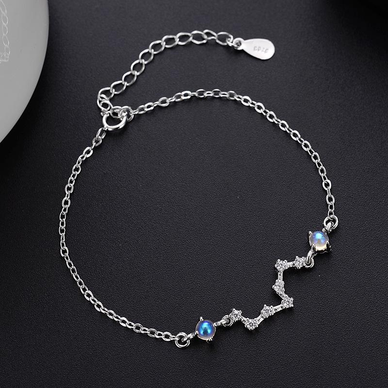 Personalized Retro Box Chain Bracelet - Elegant Silver, Versatile Japanese-Korean Inspired Couple's Jewelry for Women