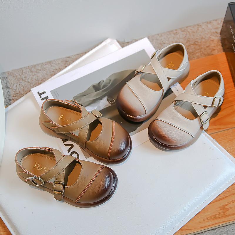 

Classmate girls small leather shoes 2025 new spring soft-soled foreign style single shoes older children girls fashion princess Doudou shoes 30 хаки