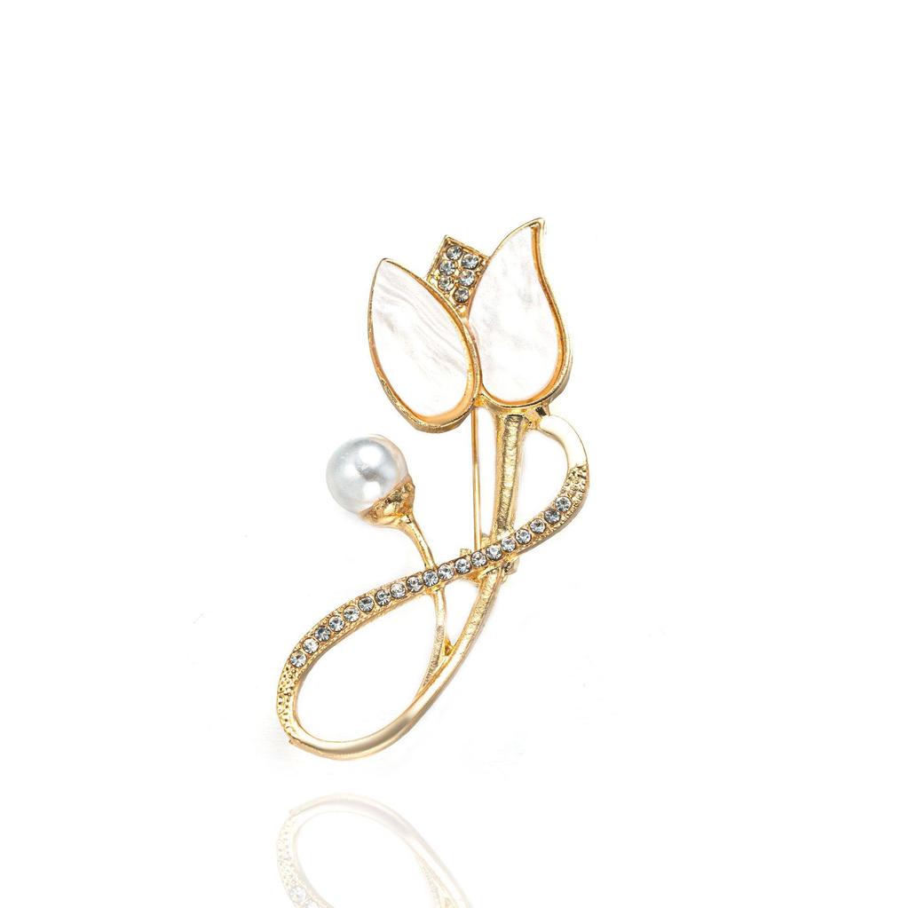 Elegant Korean-Style Flower Brooch: Versatile Fashion Accessory In Alloy