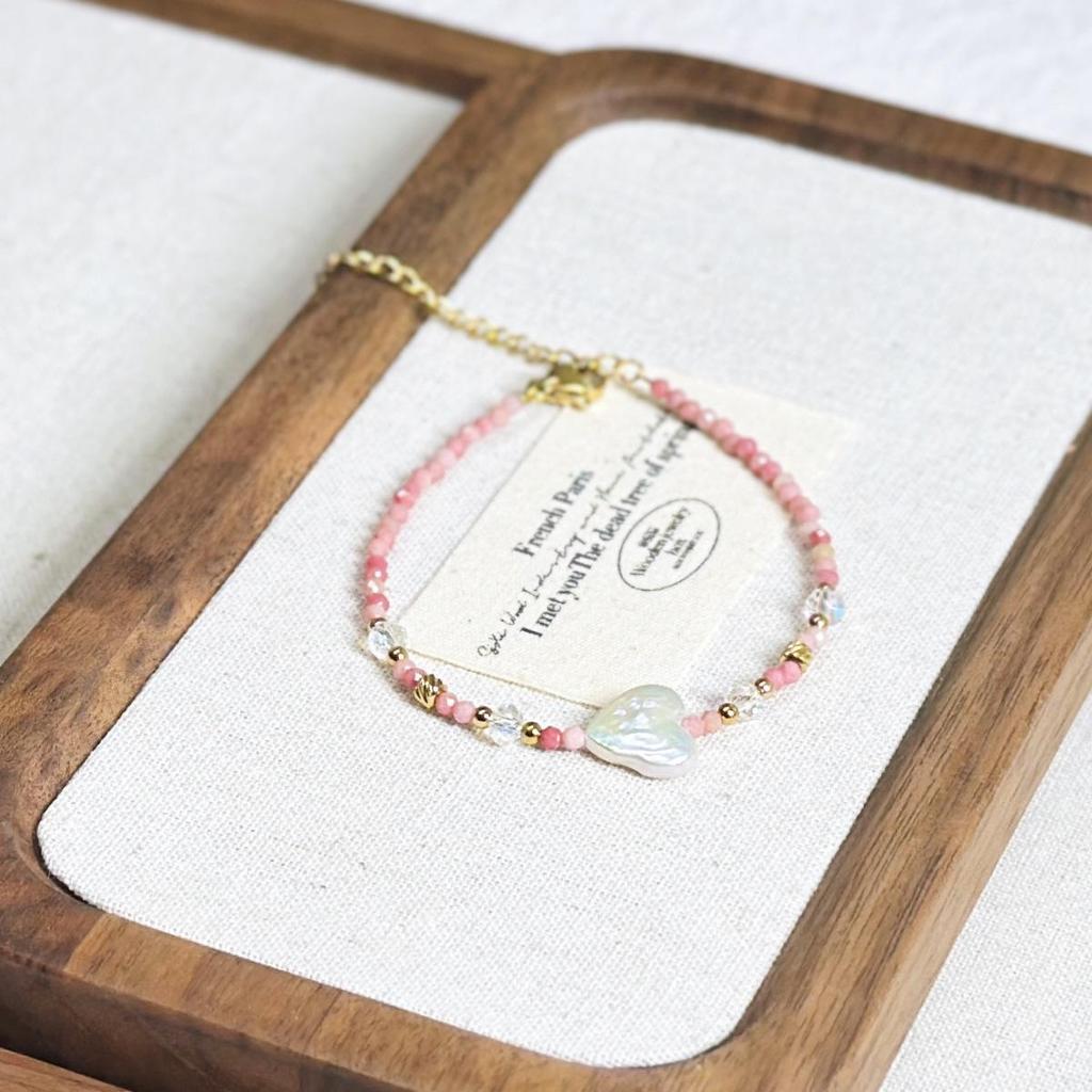 Natural Stone Heart & Freshwater Pearl Bracelet - Elegant Gift for Women