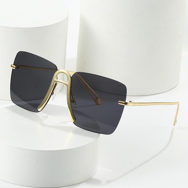 

Модные солнцезащитные очки в стиле ретро, ​​корейские очки в Европе и США, солнцезащитный крем с защитой от ультрафиолета, солнцезащитные очки в большой оправе