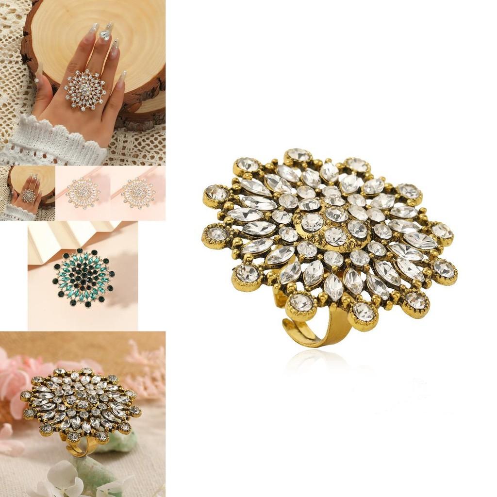 Vintage French Style Creative Exaggerated Eco-friendly Alloy Ring With Floral Design