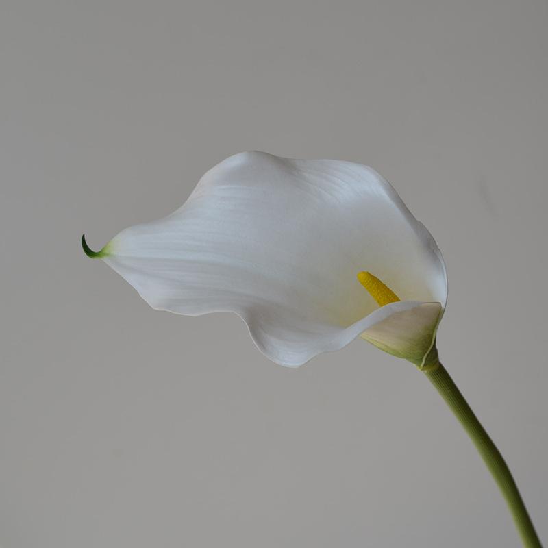 

Artificial Calla lily EVA simulated flower fake flower soft wedding bouquet home decoration белый