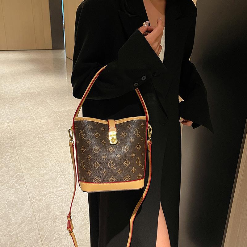 New Printed Bucket Bag, Vintage Light Luxury Handbag, Large Capacity Crossbody Bag, Commuting Shoulder Bag, Women's Bag