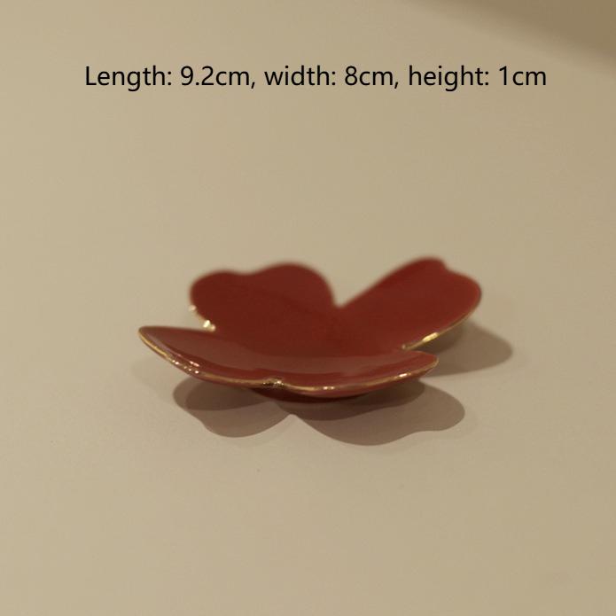 

Retro Elegant and Exquisite Red Four-leaf Cup Holder Coaster From The Forbidden City, A Red Gilded Ceramic Tea Set and Tea Cup