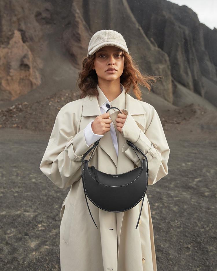 Paris Niche Design Genuine Leather Crescent Saddle Bag - Fashionable Shoulder Messenger Bag