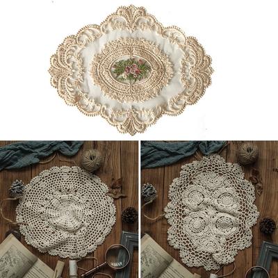 Elegante rustikale Spitzentischdecke mit Blumenmuster für Gartenparty