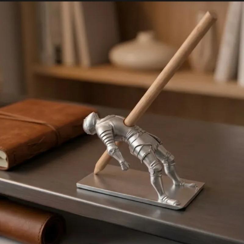 Vintage Knight Armor Pen Holder Funny "Impaled" Pencil Stand Gothic Style Figurine Desk Decorations Office Home Stationery Boxes