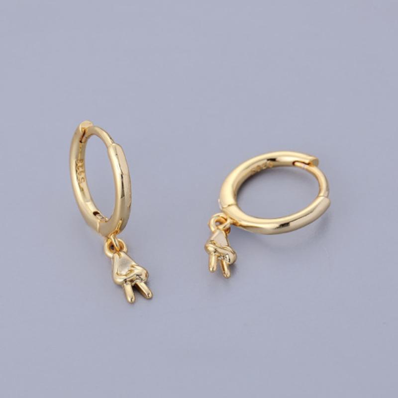 Fashionally Unique Design Bee, Dragonfly, Gecko Earrings for Women, Light Luxury Cross, Victory Gesture, Star Quality Earrings