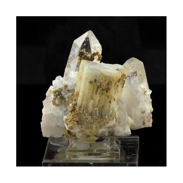 Quartz, Apatite, Wolframite, Pyrite 772.8 carats