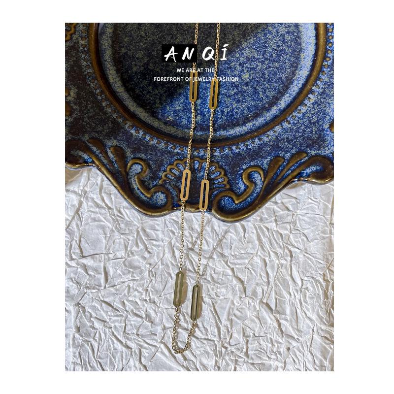 

Winter Clearance: 80% Off Modern Geometric Necklace - Minimalist Niche Chain for Christmas