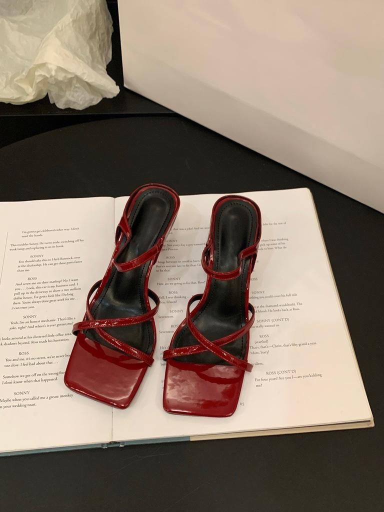 French temperament thin heel cool slippers fairy shoes 2025 new summer fashion black high heel sandals