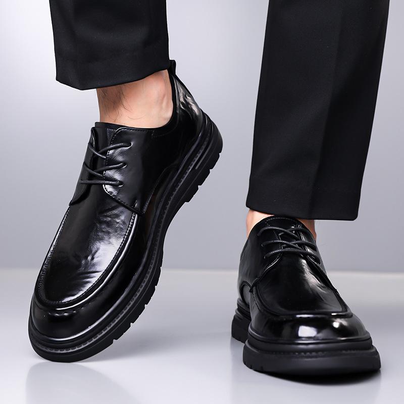 Spring Autumn British Style Dress Shoes for Men New Designer Fashion Cow Leather Shoes Male Solid Color Lace Casual Shoes Man