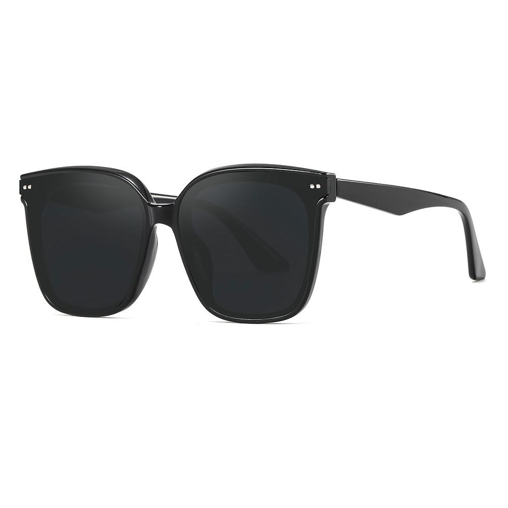 Gm Designer Style Sunglasses With Uv400 Lenses For Fashion Recreation And Outdoor Activities BlackFrameGrayLens