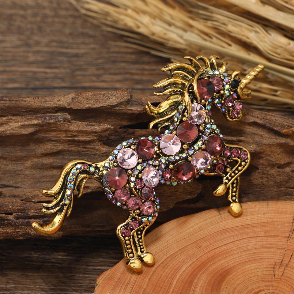 Retro Unicorn Alloy Brooch Pin - Hot-Selling European & American Cartoon Design
