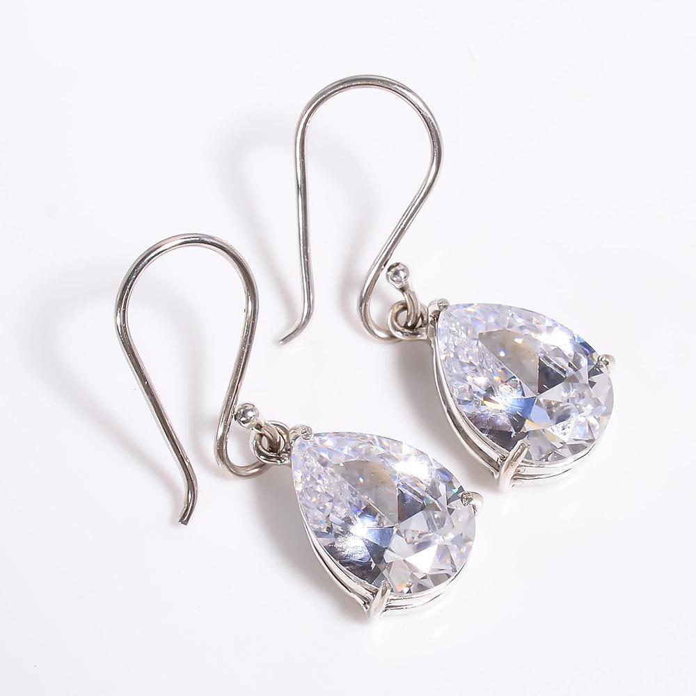Copper Zircon Teardrop Earrings: Versatile, Fashionable Jewelry for Women белый