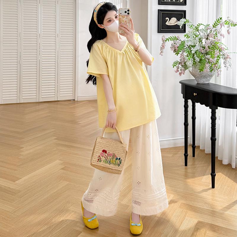 2026 Summer Korean-Style V-Neck Maternity Set: Short-Sleeve Shirt & Loose Pants M