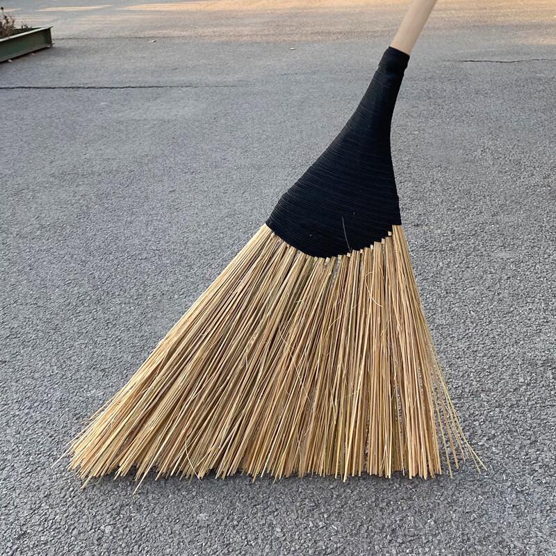 JNL Long-Handle Outdoor Cleaning Broom