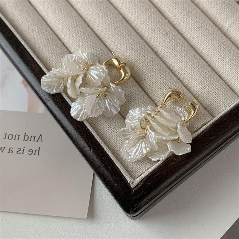 Elegant Petal Tassel Earrings: Niche Design, Versatile and Exquisite for Women