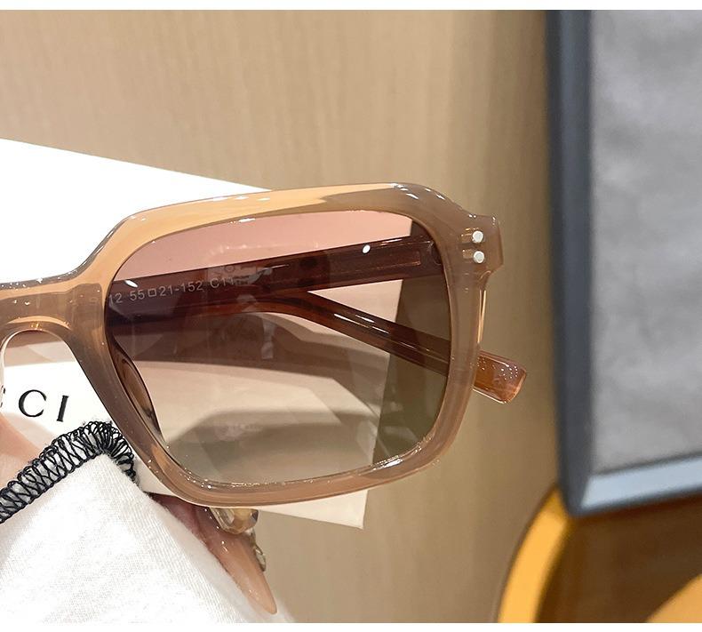 55112 New TR90 Polarized Women's Sunglasses: Japanese & Korean Style, Lightweight Small Square Frame