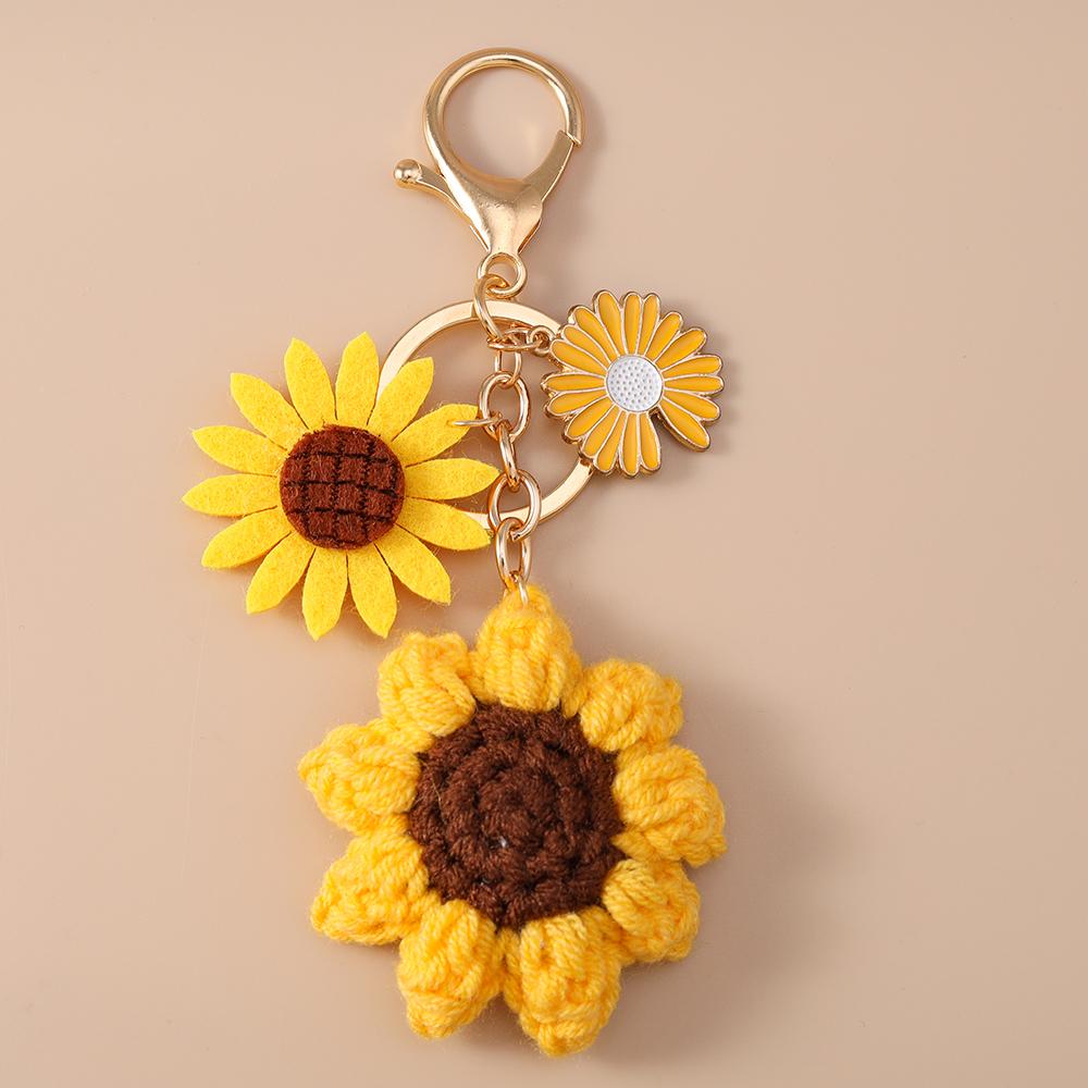 Aihua Handmade Knitted Sunflower Keychain For Women Girl Cute Crocheted Bee Flower Key Ring Handbag Pendants Jewelry Gifts
