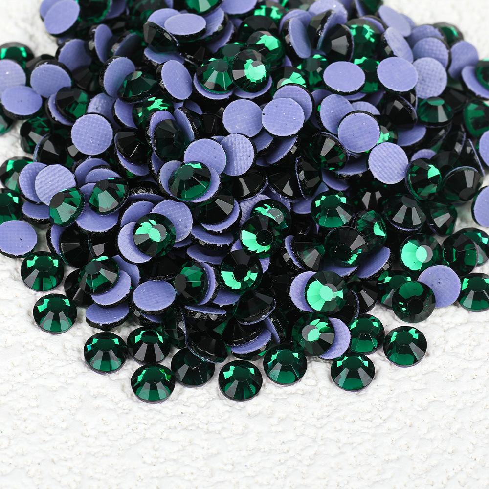 Weichen, Bază din Plastic de Înaltă Calitate Leave-In Diamante Colorate, Diamante pentru Manichiură, Autocolante Rotunde din Cristal pentru Bricolaj, Accesorii Bijuterii cu Diamante