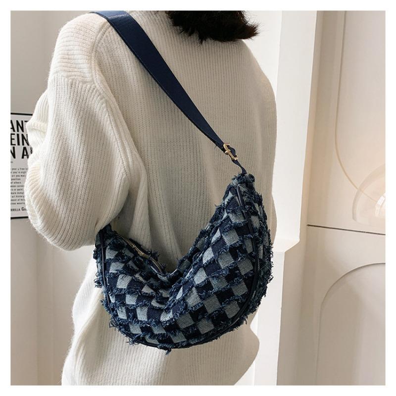 

Women s bag summer new trend niche design texture baguette bag fashion versatile shoulder bag dumpling bag темно-синий