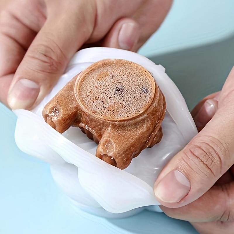 1pc-Silicone ice cube mold, 3D bear shaped bear ice cream mold, family bar party whiskey ice cube box mold